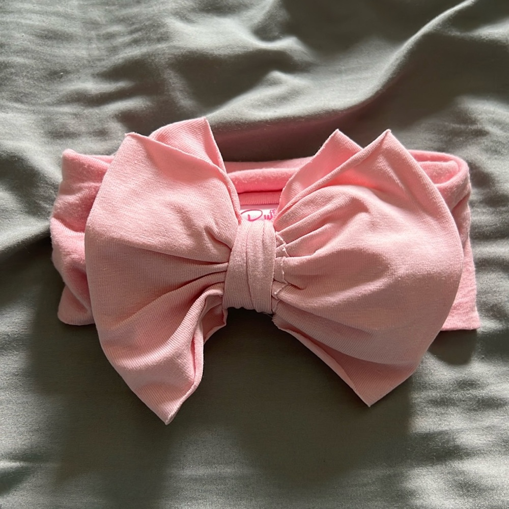 Ruffle Butts Bow
